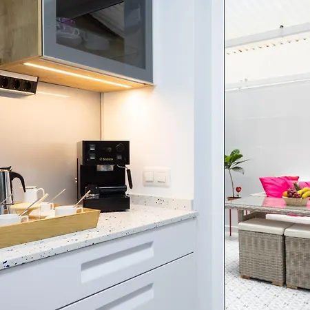 Home2book Elegance Center