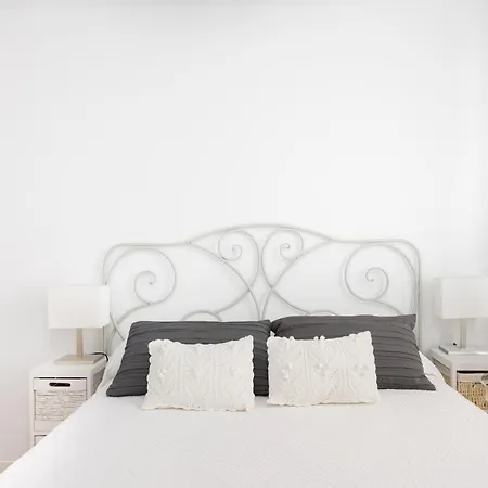 Home2book Elegance Center アパート